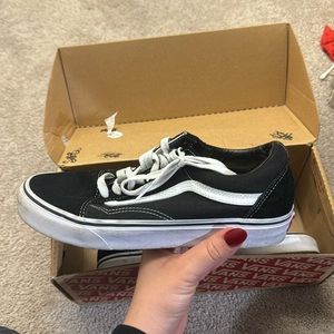 Black/white old school vans size 7